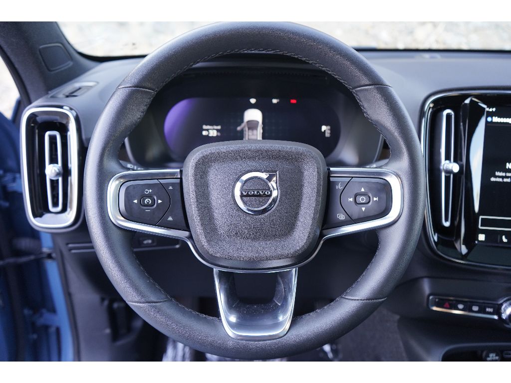 2023 Volvo C40 Recharge Plus photo 12