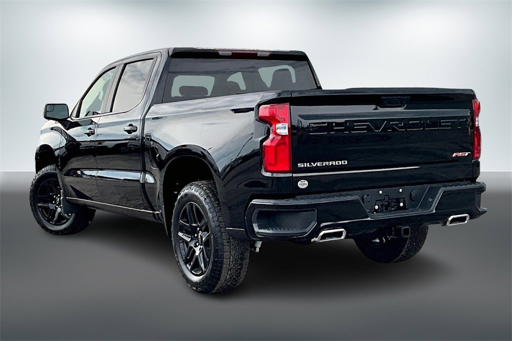2025 Chevrolet Silverado 1500 RST photo 3