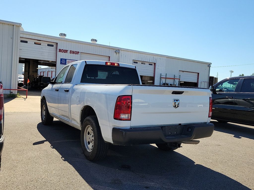 2020 Ram 1500 Classic Tradesman photo 3
