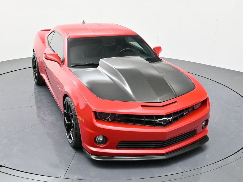 2010 Chevrolet Camaro SS photo 29