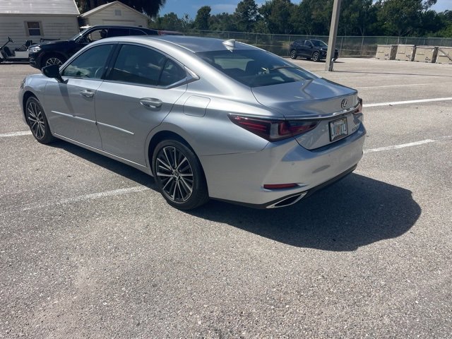 2024 Lexus ES 350 Premium photo 5