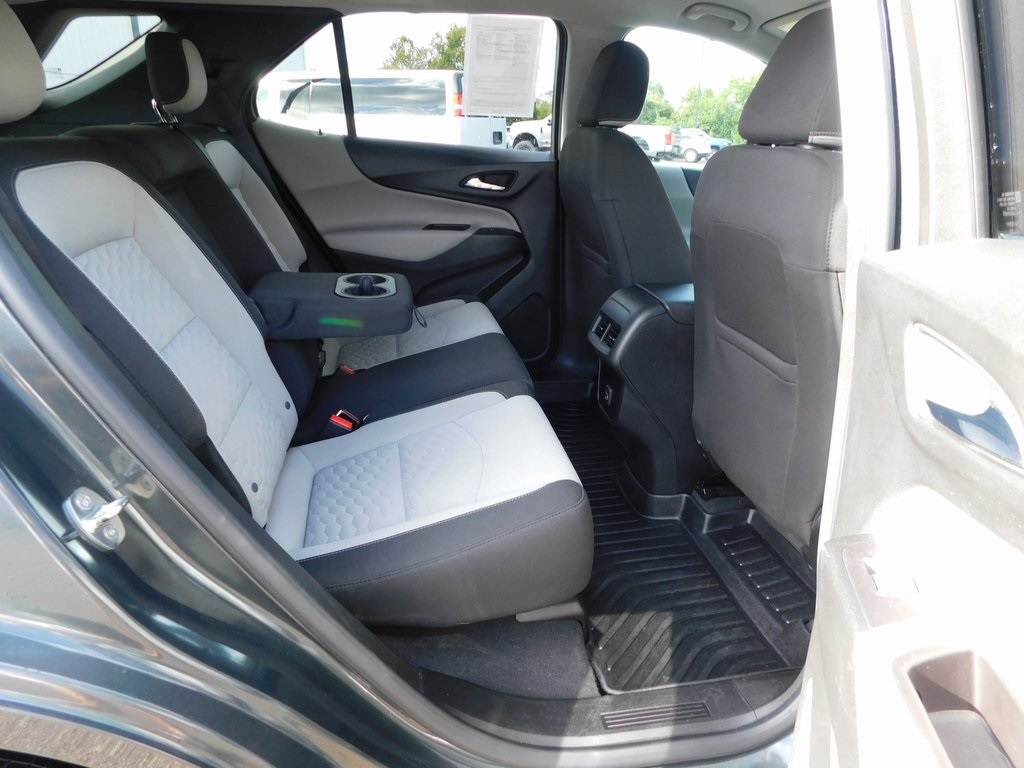 2020 Chevrolet Equinox LT photo 17