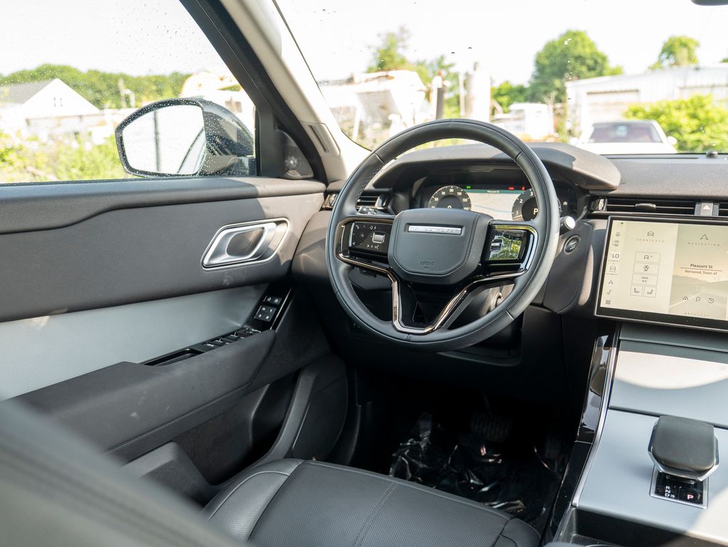 2024 Land Rover Range Rover Velar S Velar photo 16