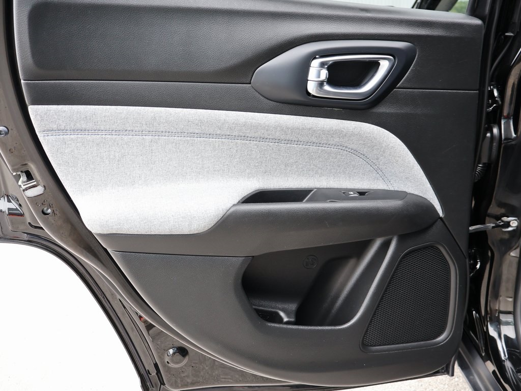 2022 Jeep Compass Latitude photo 17