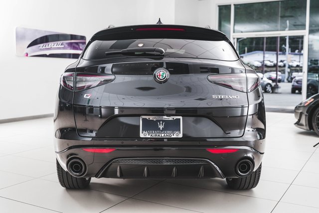 2025 Alfa Romeo Stelvio Sprint Base photo 8