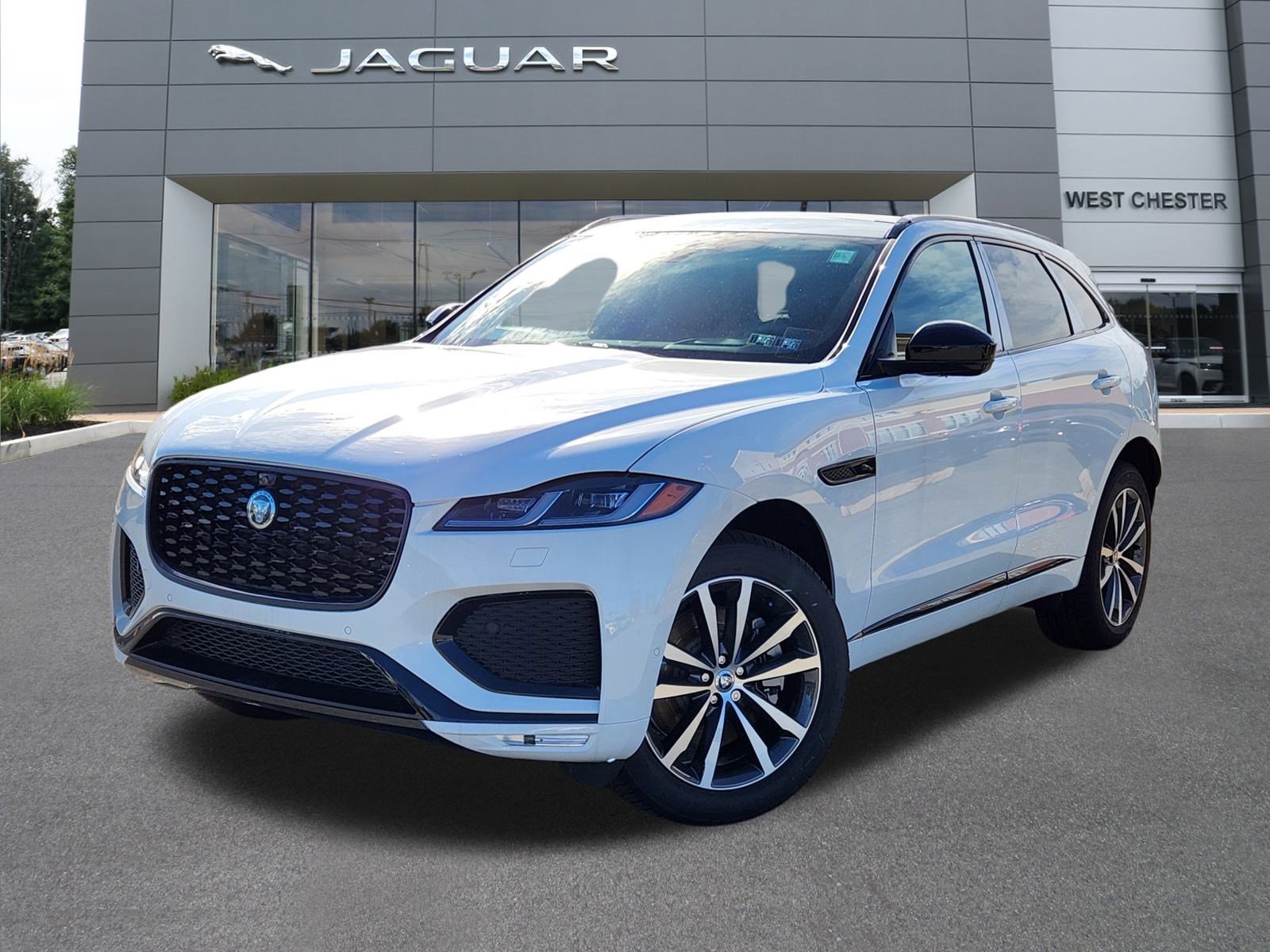 2026 Jaguar F-Pace R-Dynamic S's photo