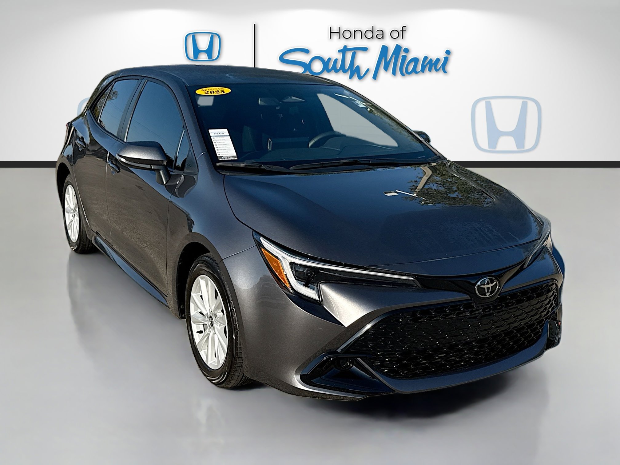 2025 Toyota Corolla Hatchback SE