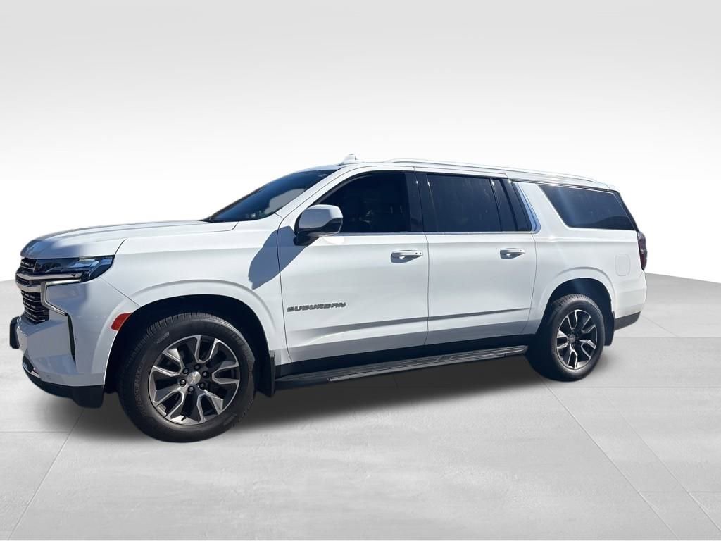 2022 Chevrolet Suburban LT photo 4