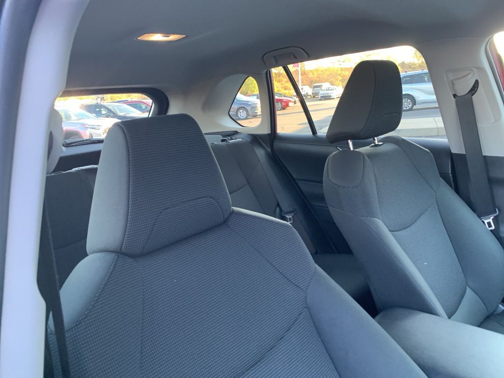 2024 Toyota RAV4 LE photo 16