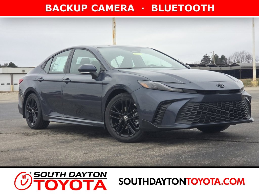 2026 Toyota Camry SE's photo