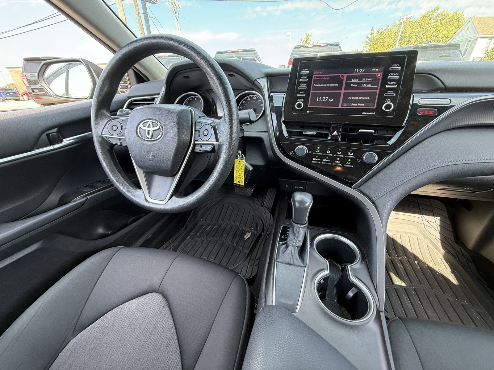 2021 Toyota Camry LE photo 2
