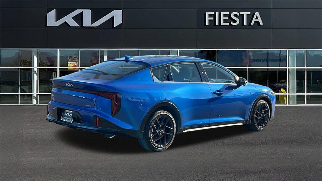 2025 Kia K4 GT-Line Turbo photo 4