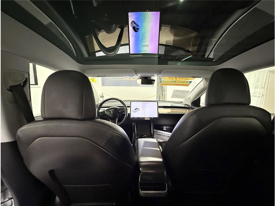 2018 Tesla Model 3 Long Range photo 16