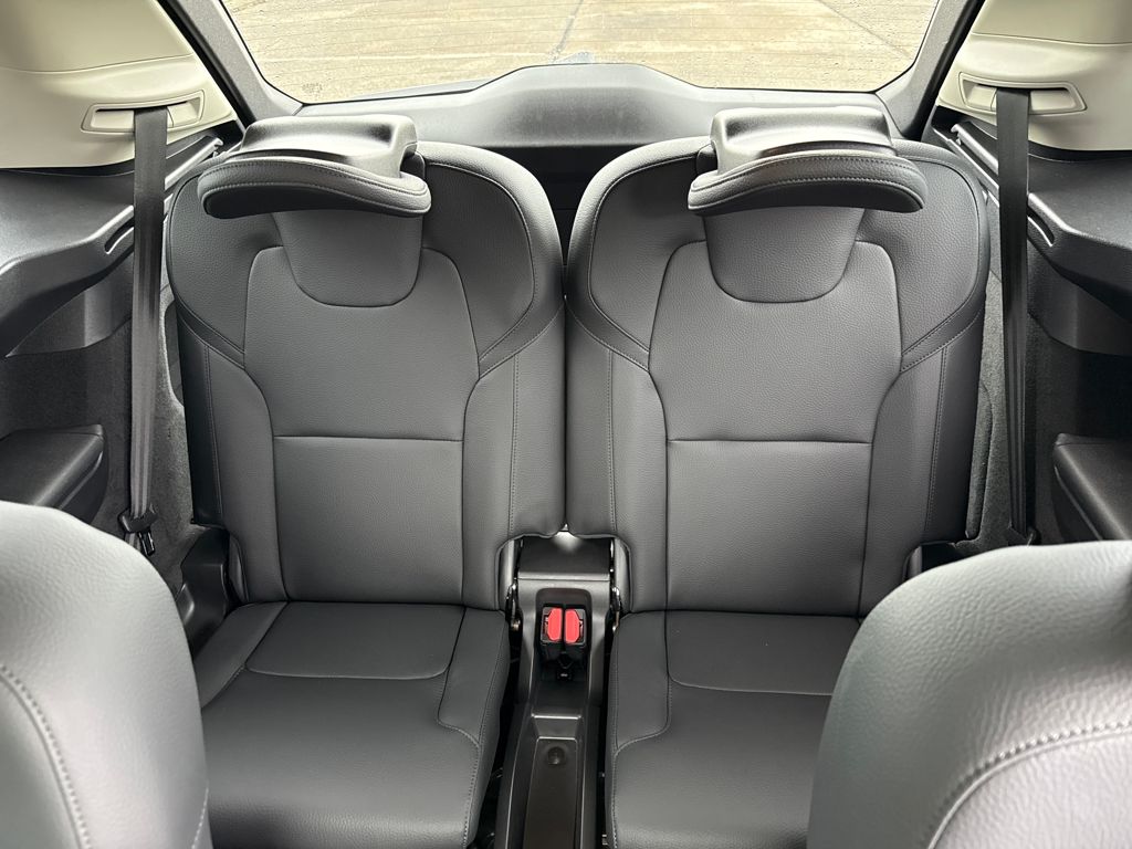 2025 Volvo XC90 Plus photo 14
