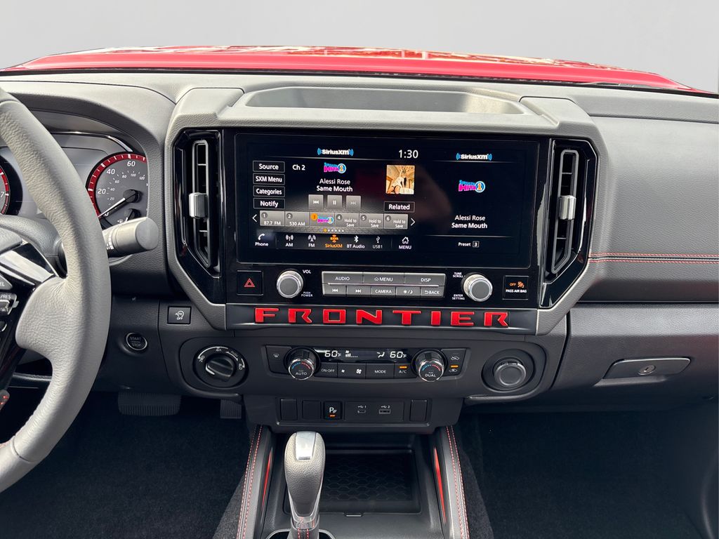 2025 Nissan Frontier PRO-4X photo 9