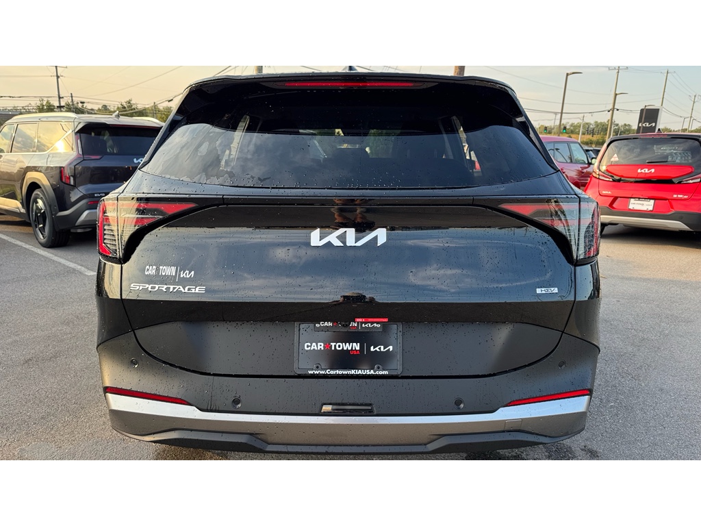 2026 Kia Sportage Hybrid LX photo 3