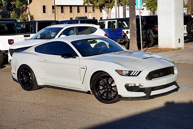 Used 2017 White Ford Shelby GT350 image 2