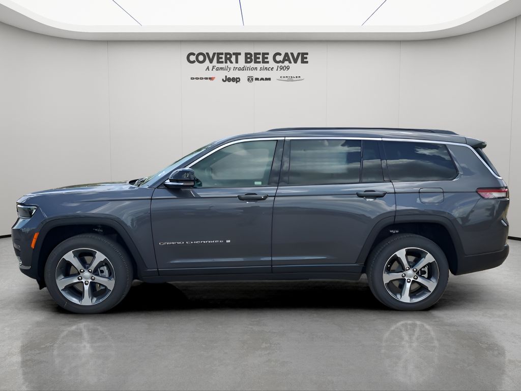 2025 Jeep Grand Cherokee Limited photo 3