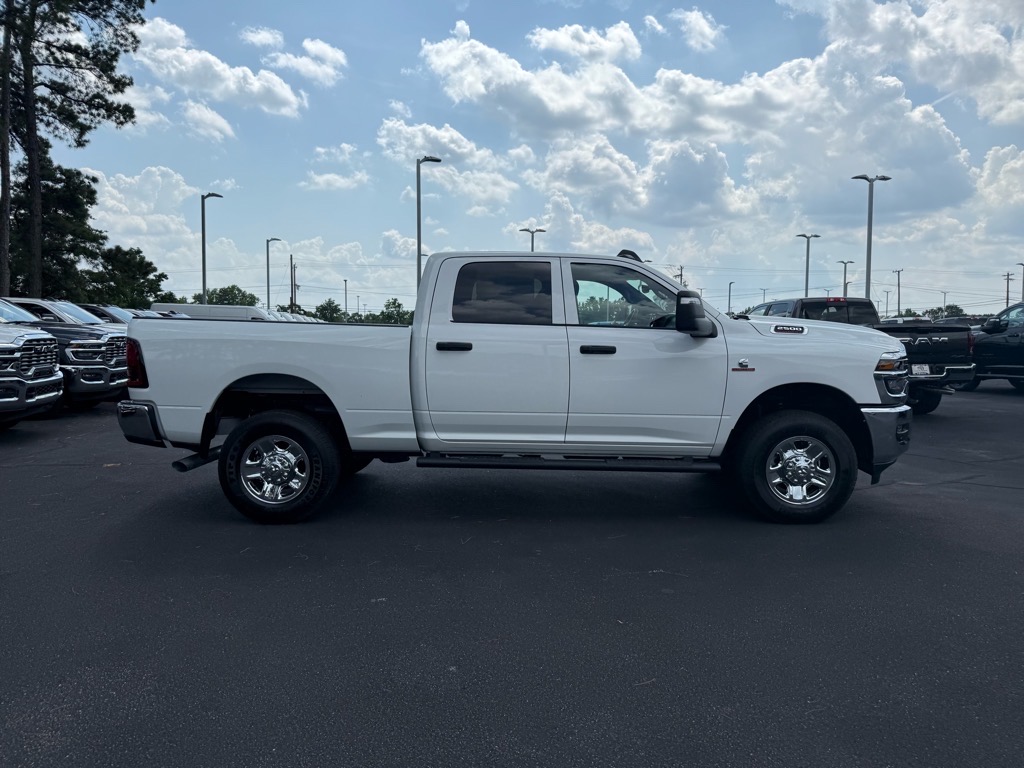 2025 Ram 2500 Tradesman photo 2