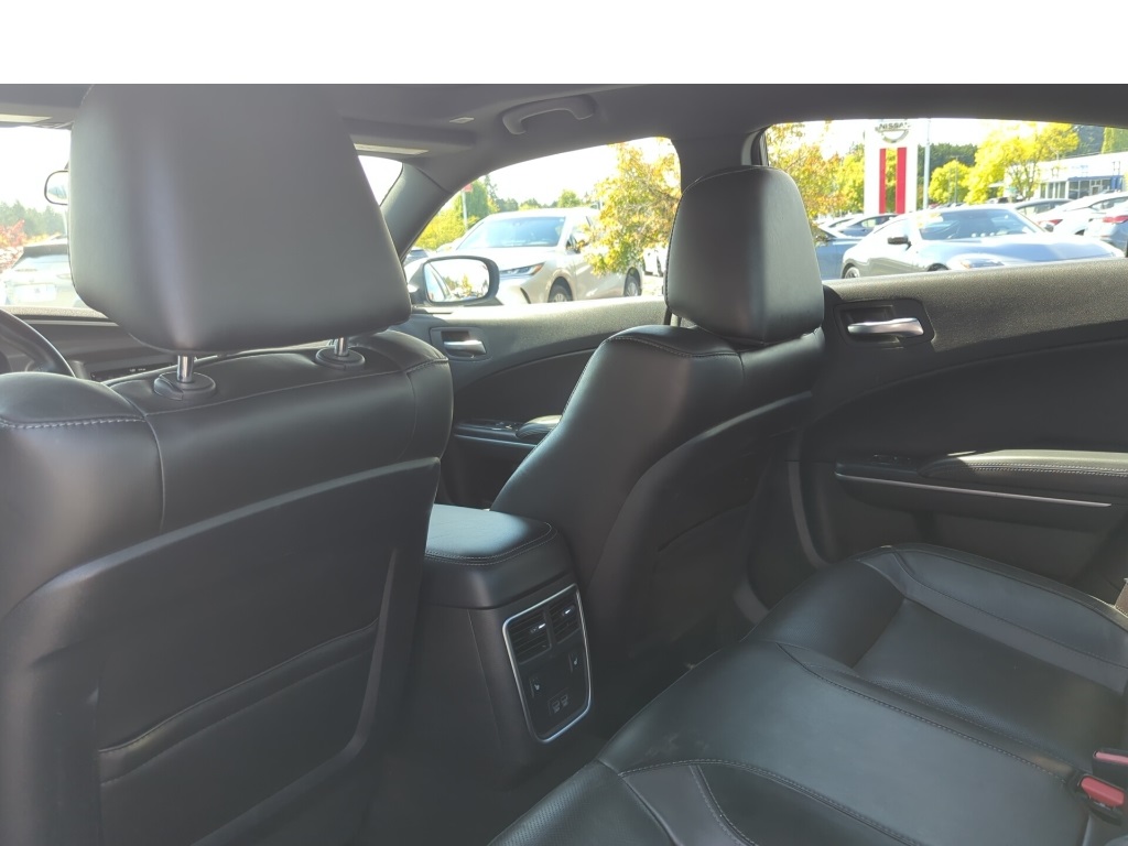 2022 Dodge Charger SXT photo 17