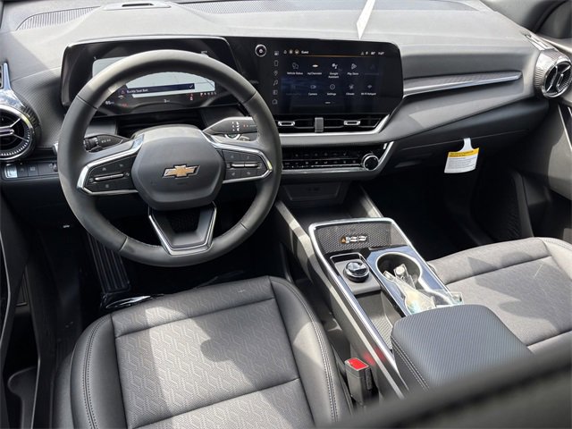 2026 Chevrolet Equinox LT photo 32