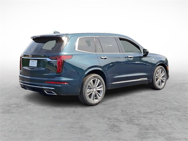 2025 Cadillac XT6 Premium Luxury photo 3
