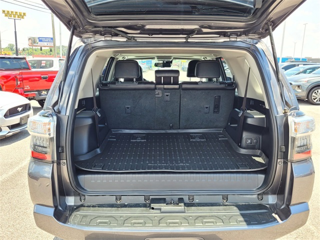 2023 Toyota 4Runner SR5 Premium photo 13