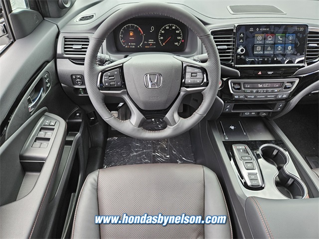 2025 Honda Ridgeline Black Edition photo 6