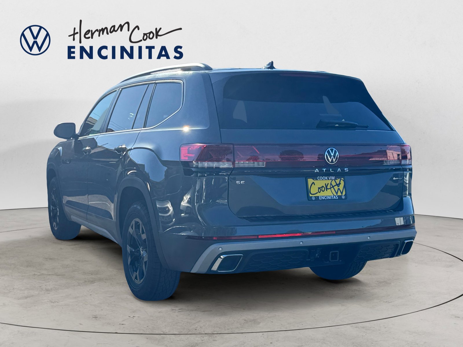 2025 Volkswagen Atlas Peak Edition SE photo 3