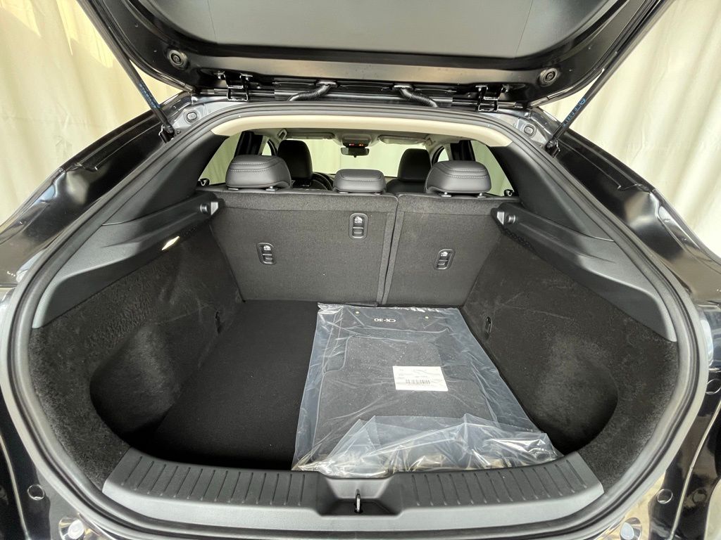 2025 Mazda CX-30 2.5 S Preferred photo 26