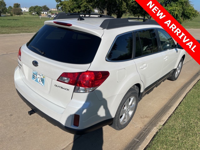 2012 Subaru Outback 2.5i photo 3