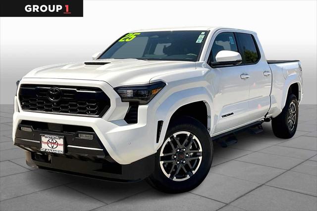 2025 Toyota Tacoma TRD Sport's photo