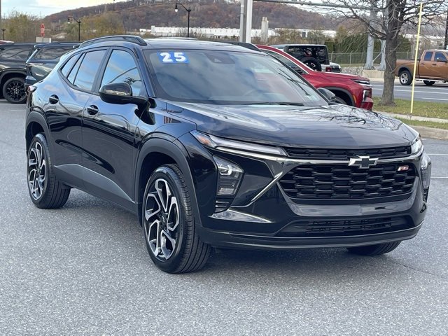 2025 Chevrolet Trax RS's photo