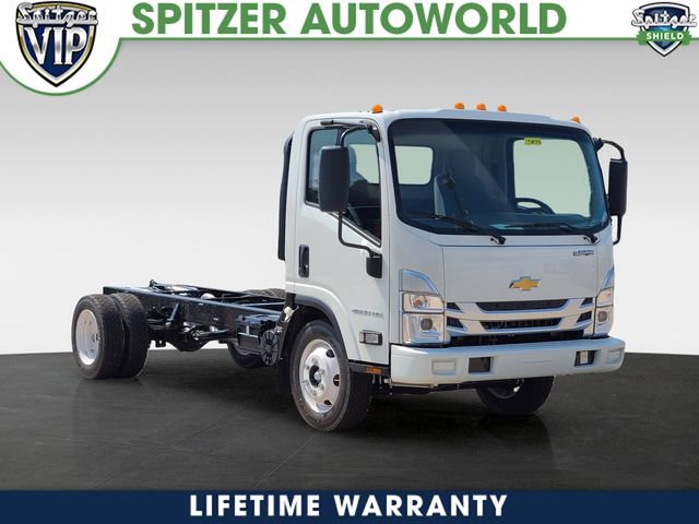 2025 Chevrolet Low Cab Forward Base's photo
