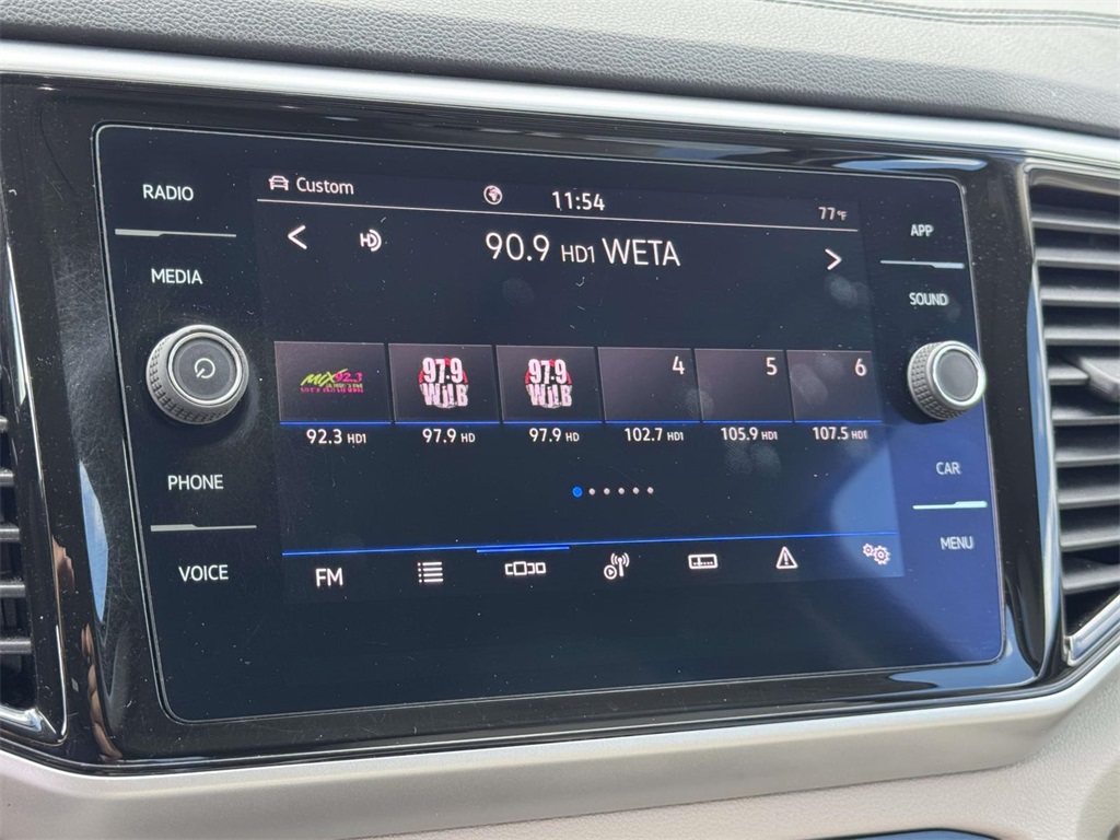 2022 Volkswagen Atlas V6 SE Technology photo 3