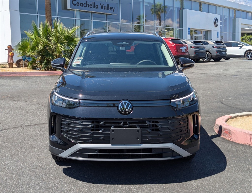 2025 Volkswagen Tiguan SE photo 4