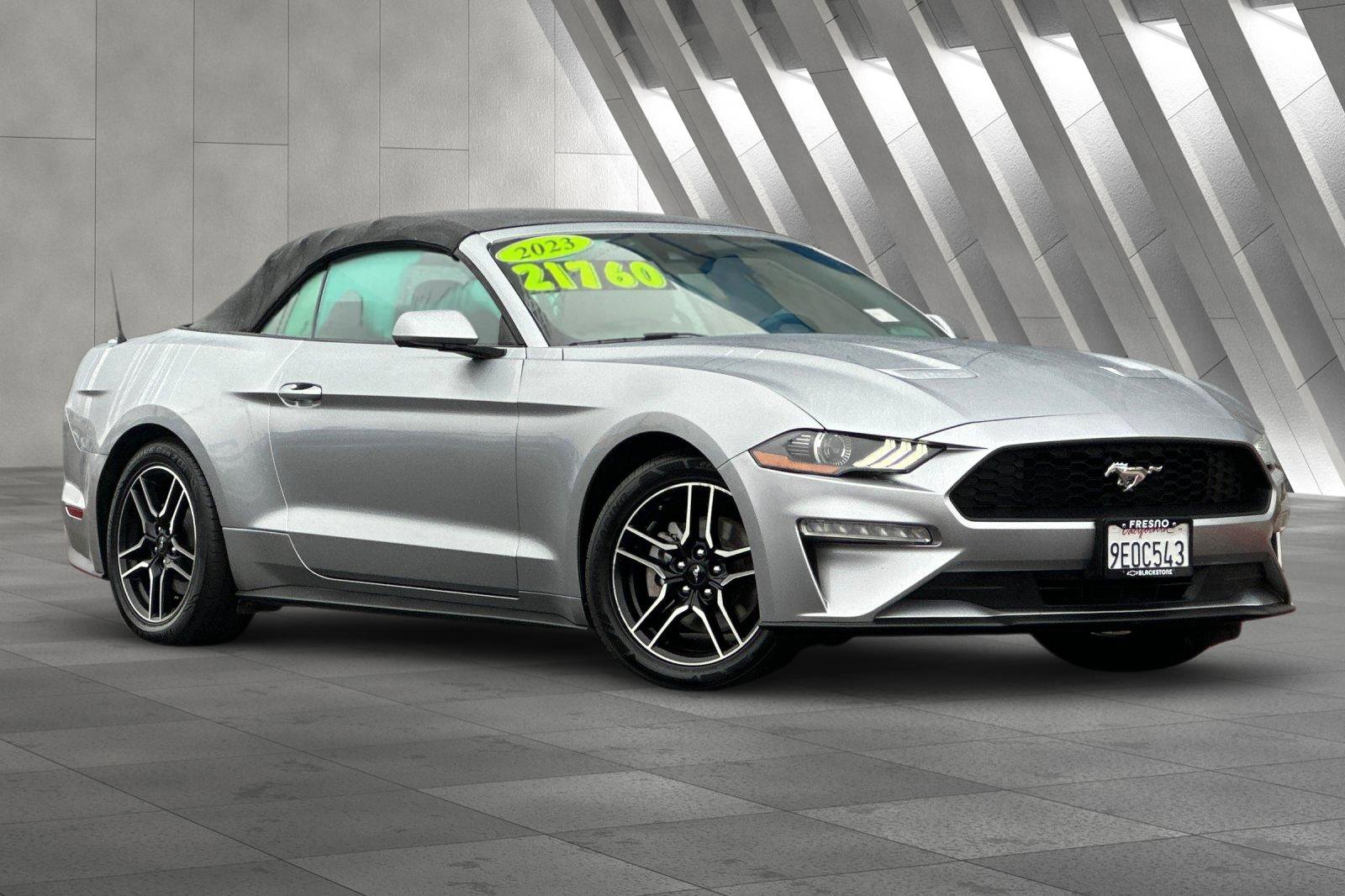 2023 Ford Mustang EcoBoost's photo
