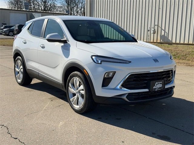 2024 Buick Encore GX Preferred's photo