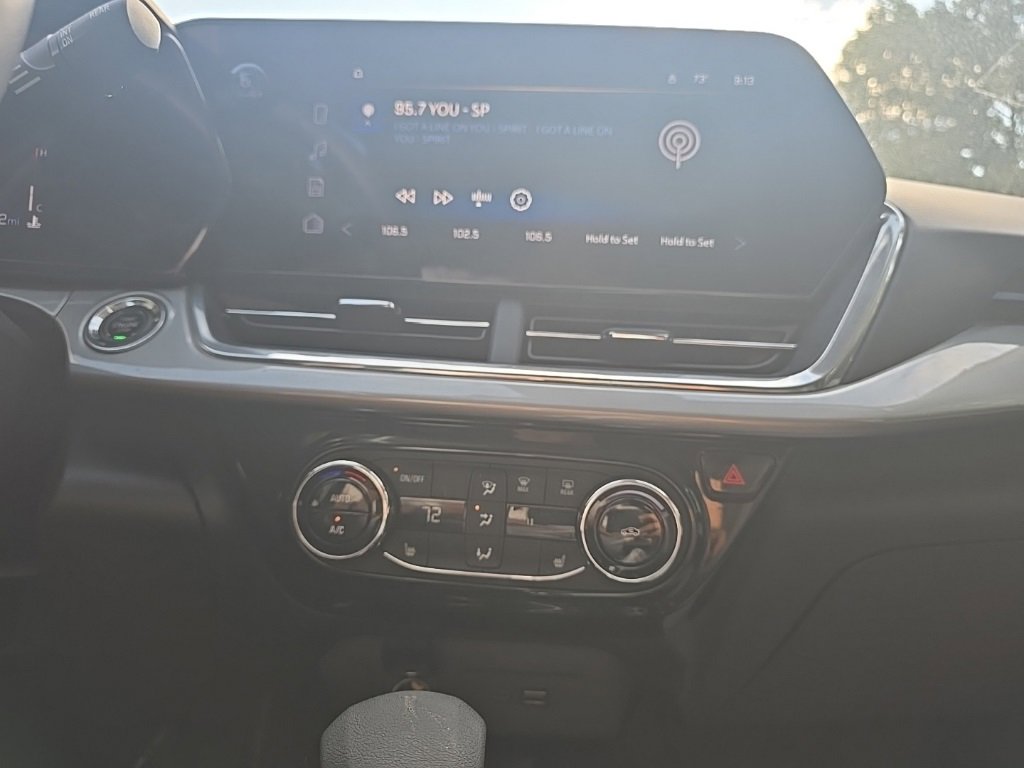 2024 Chevrolet Trax LT photo 25