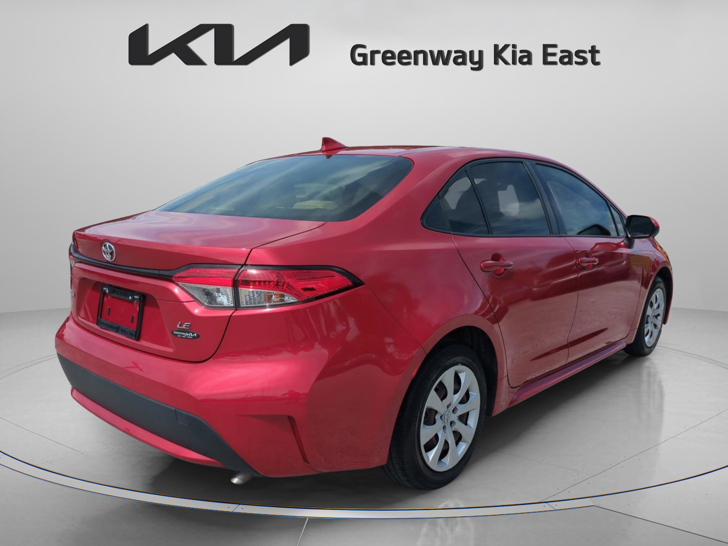 2021 Toyota Corolla LE photo 5