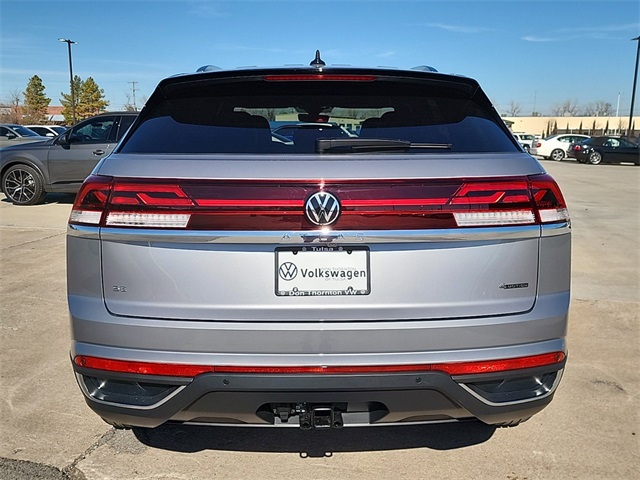 2025 Volkswagen Atlas Cross Sport SE Technology photo 3