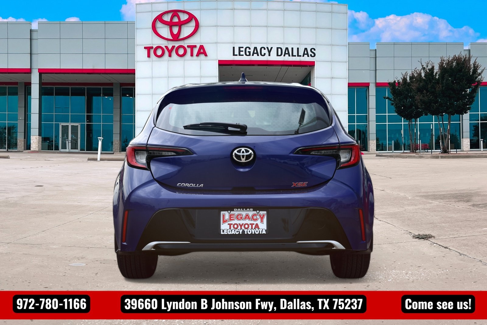 2025 Toyota Corolla XSE photo 3