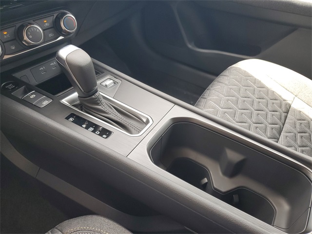 2025 Nissan Kicks SV photo 5