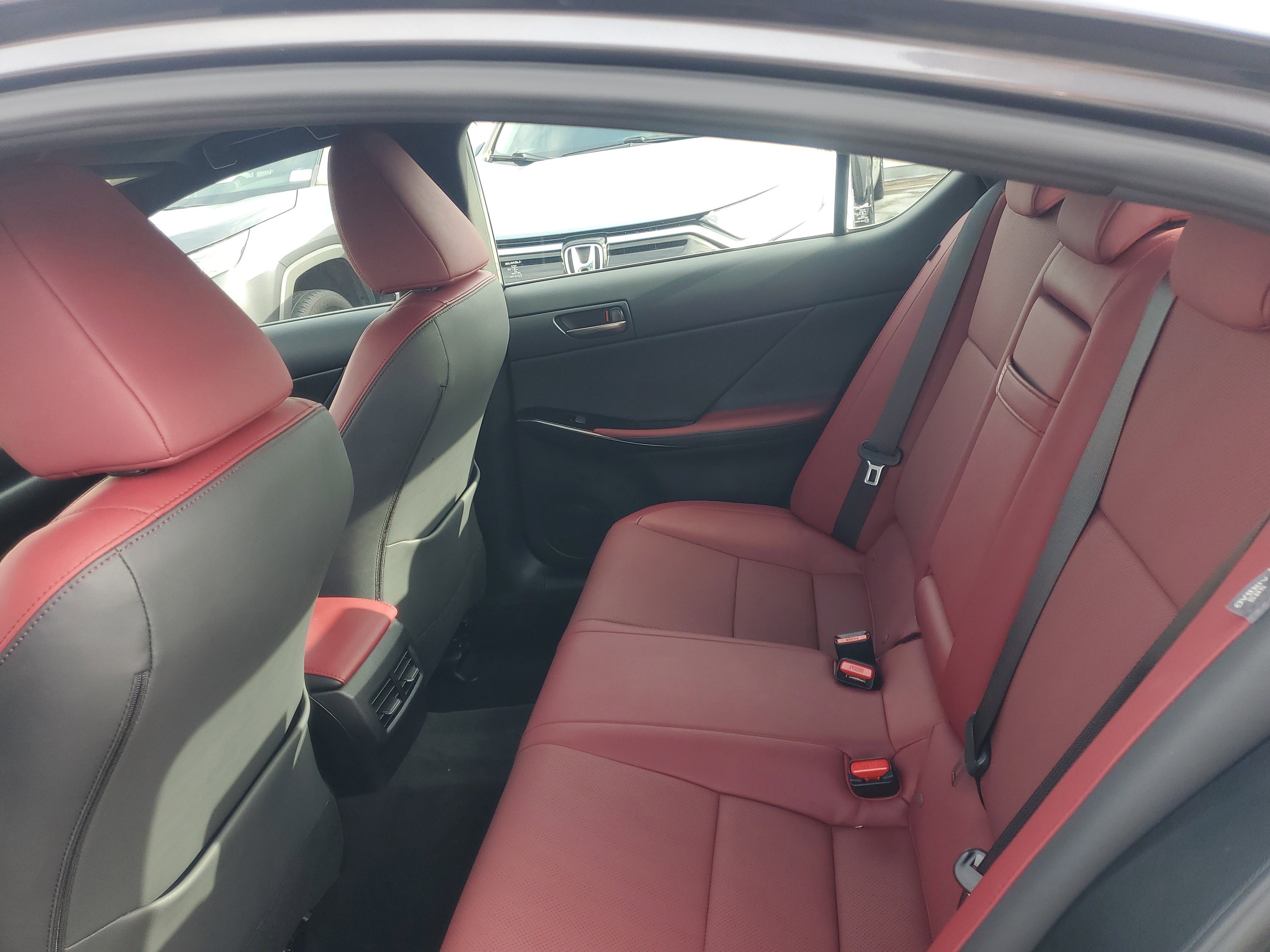 2024 Lexus IS 300 photo 12