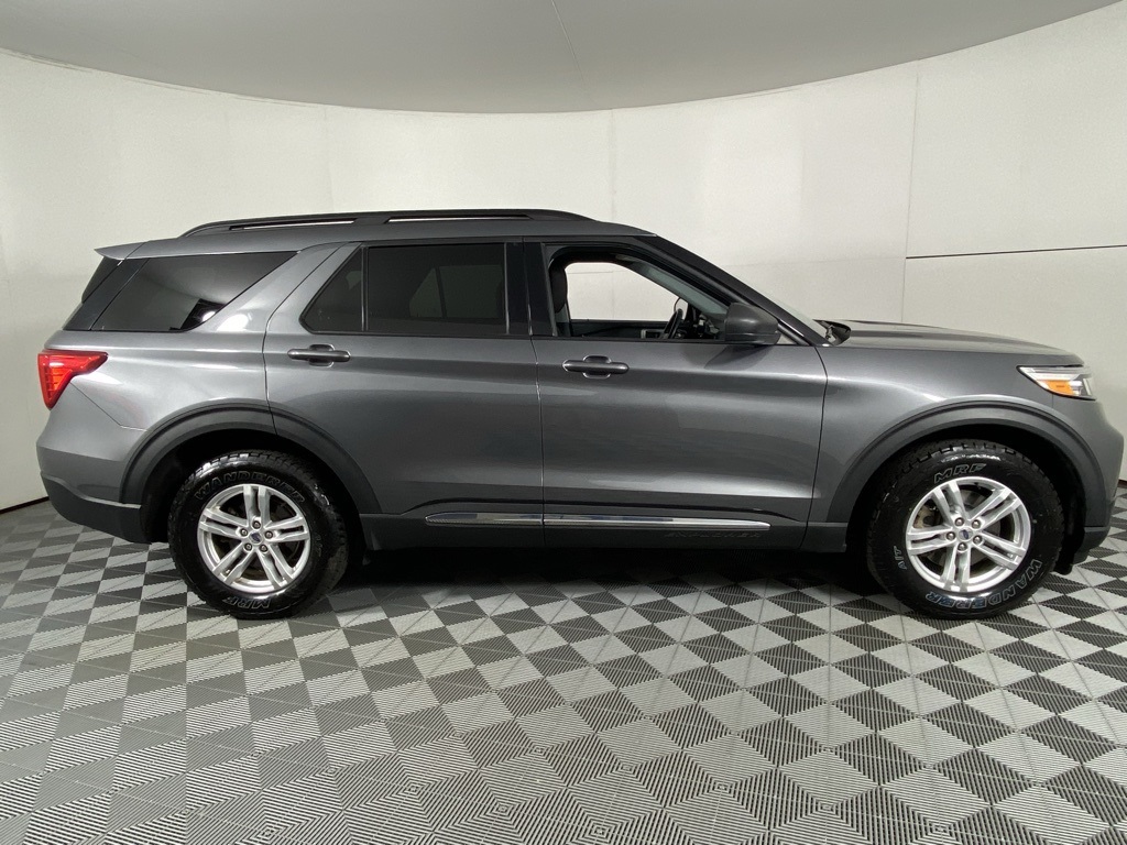 2022 Ford Explorer XLT photo 10