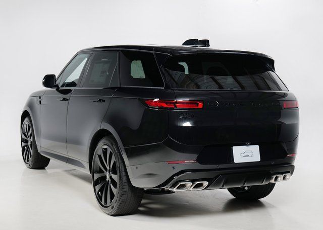 2025 Land Rover Range Rover Sport SE photo 17