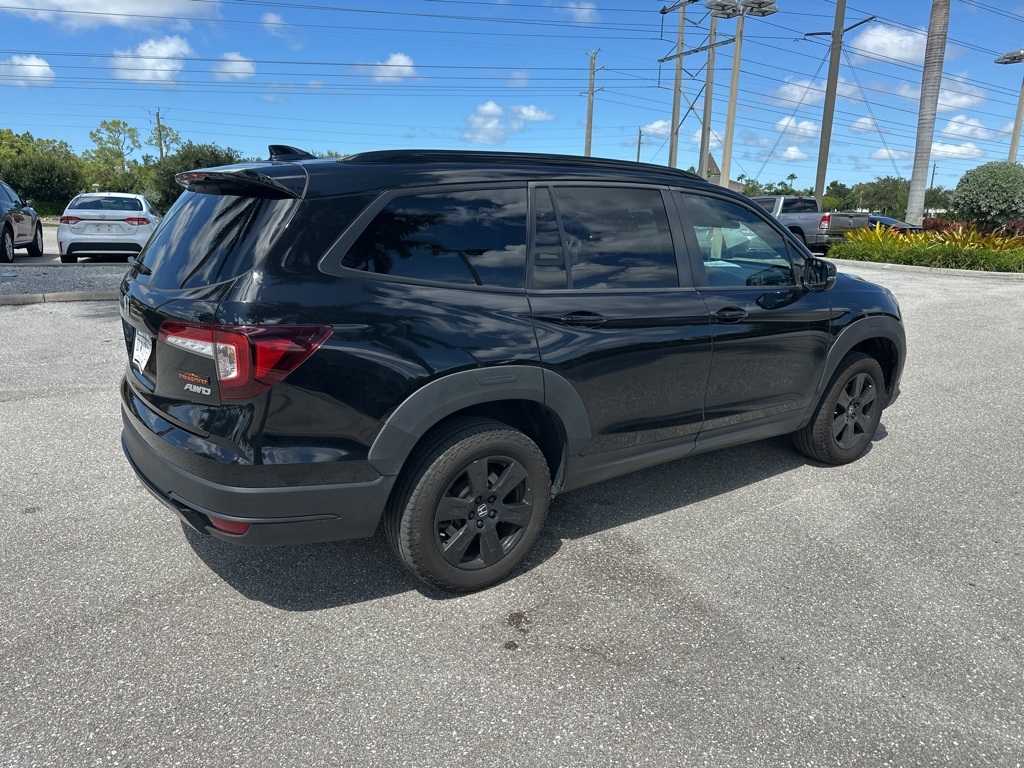 2022 Honda Pilot TrailSport photo 3
