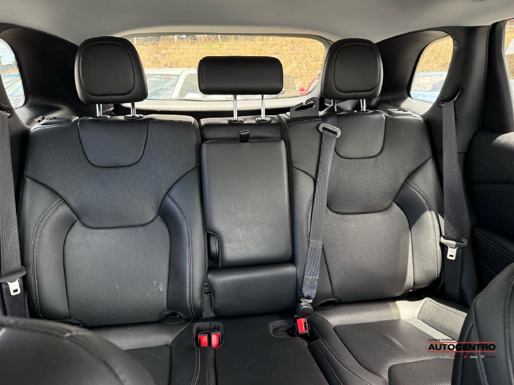 2022 Jeep Cherokee photo 3