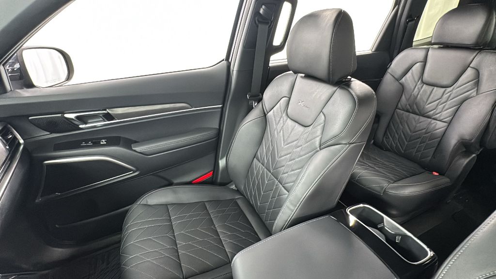2025 Kia Telluride EX X-Line photo 13
