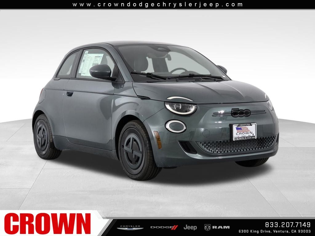 2025 Fiat 500e La Prima photo 4